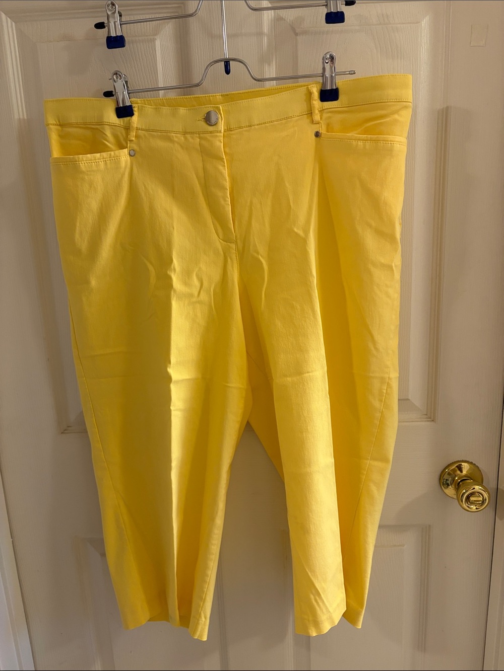 Allison Daley Bright Yellow Pull-On Capri Pants